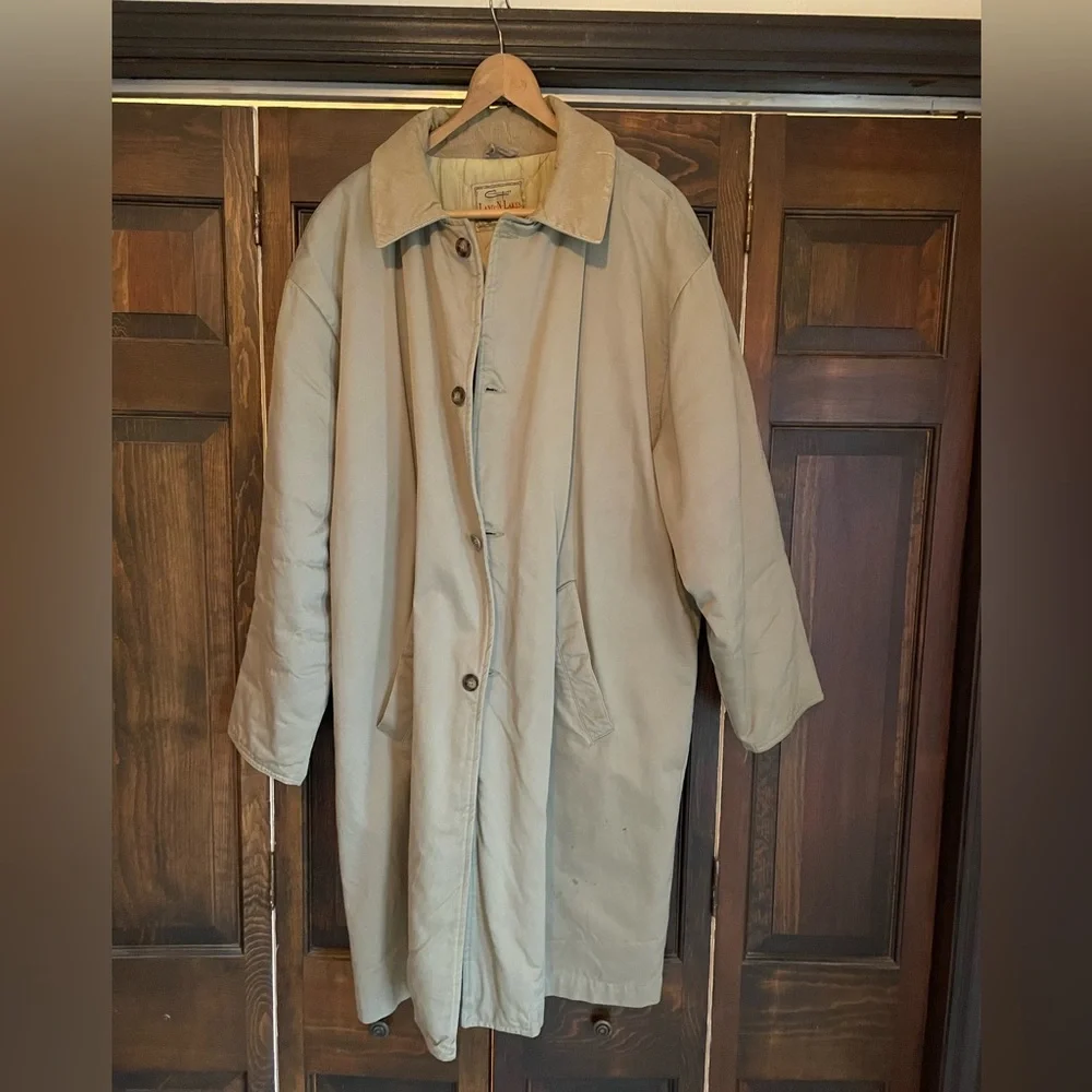 Vintage Land N Lakes coat. Size large.